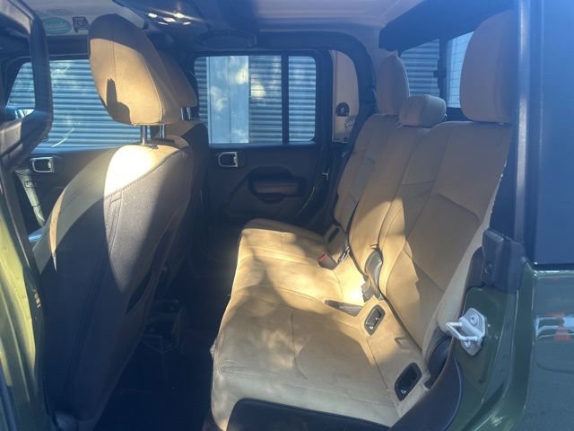 Used 2023 Jeep Gladiator Sport AWD/4WD image 10