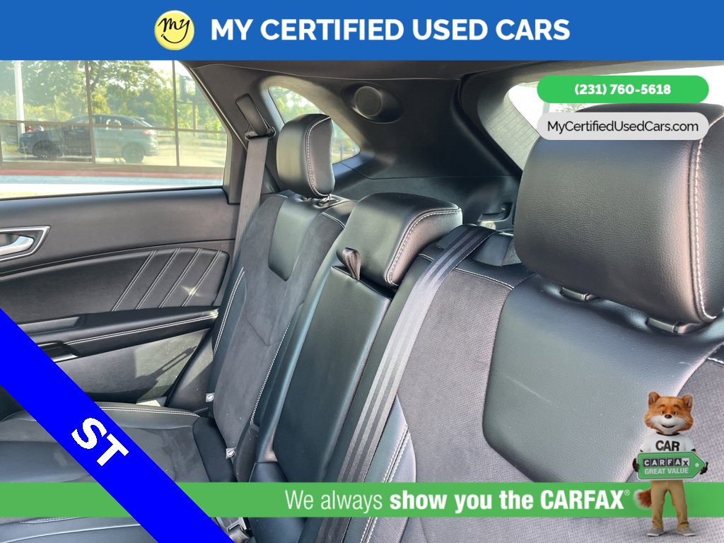 Used 2022 Ford Edge ST image 12