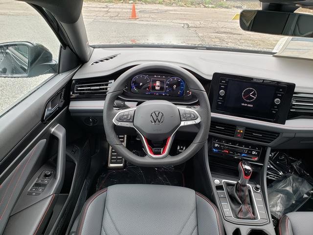 New 2026 Volkswagen Jetta GLI Autobahn image 9