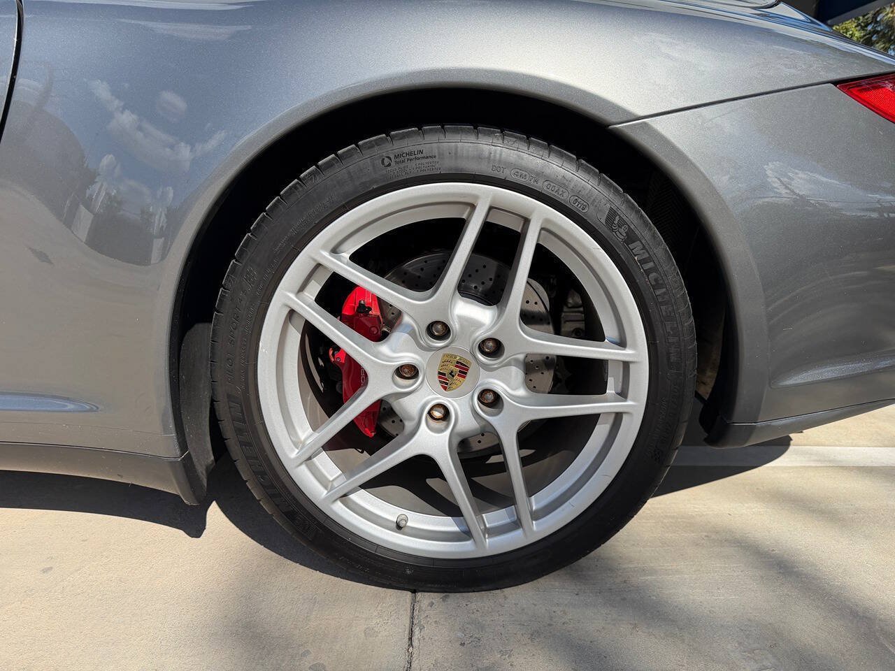 Used 2009 Porsche 911 Carrera 4S AWD/4WD image 12