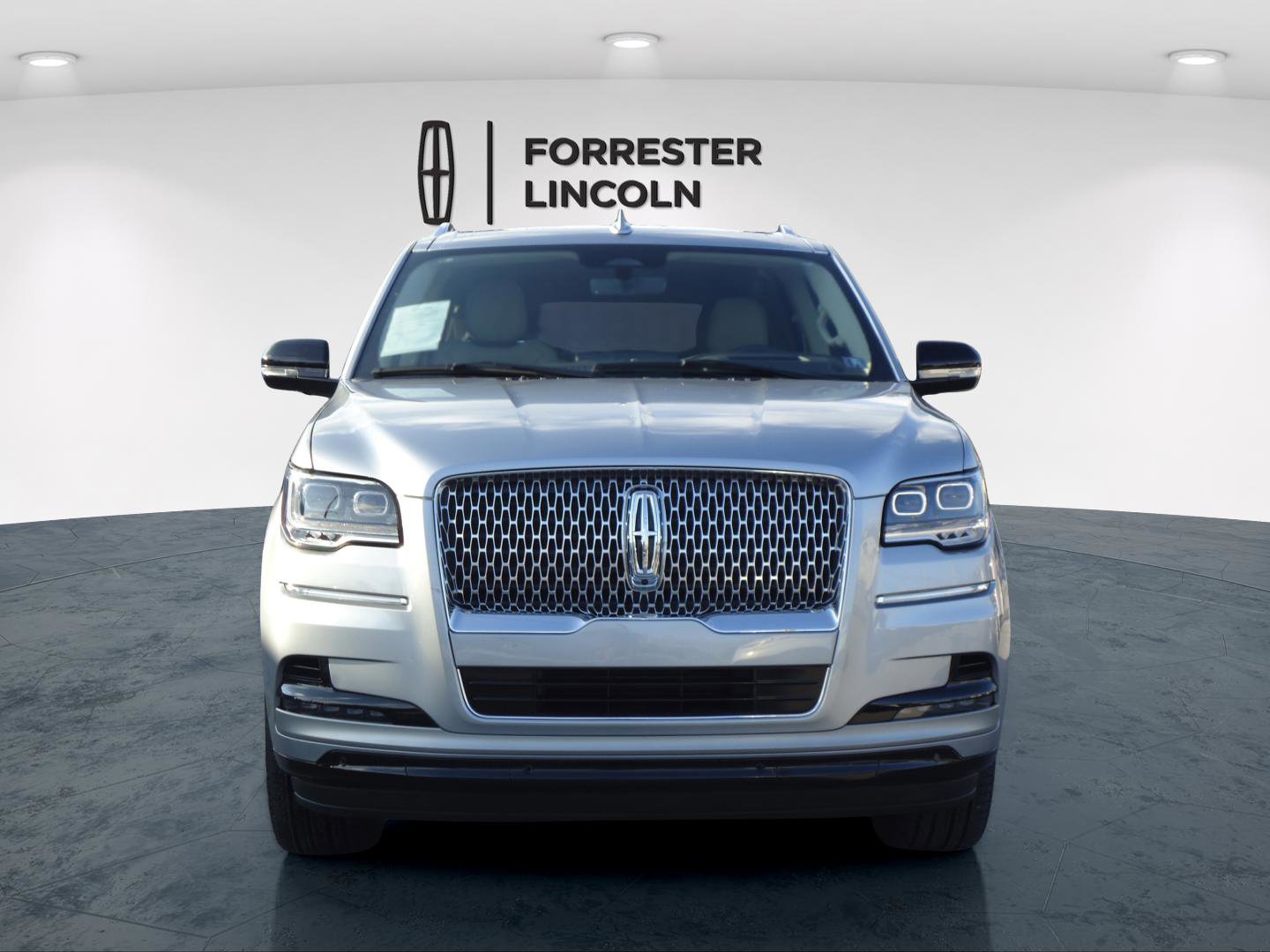 Used 2024 Lincoln Navigator L Reserve image 8