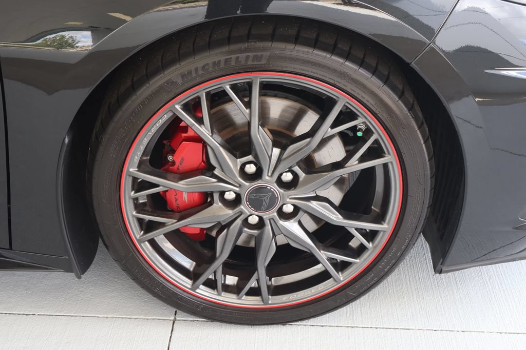Used 2023 Chevrolet Corvette Stingray Premium Conv w/ Z51 Performance Package RWD image 13