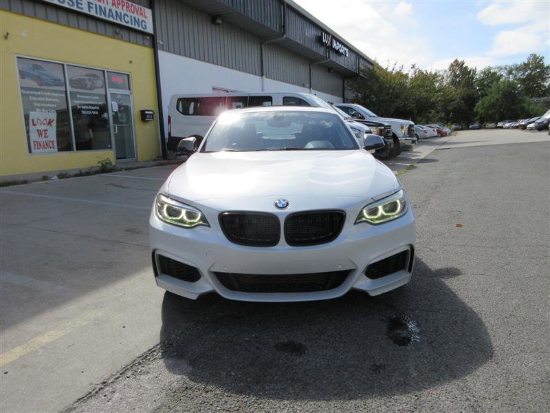 Used 2016 BMW M235i Coupe w/ Technology Package image 32