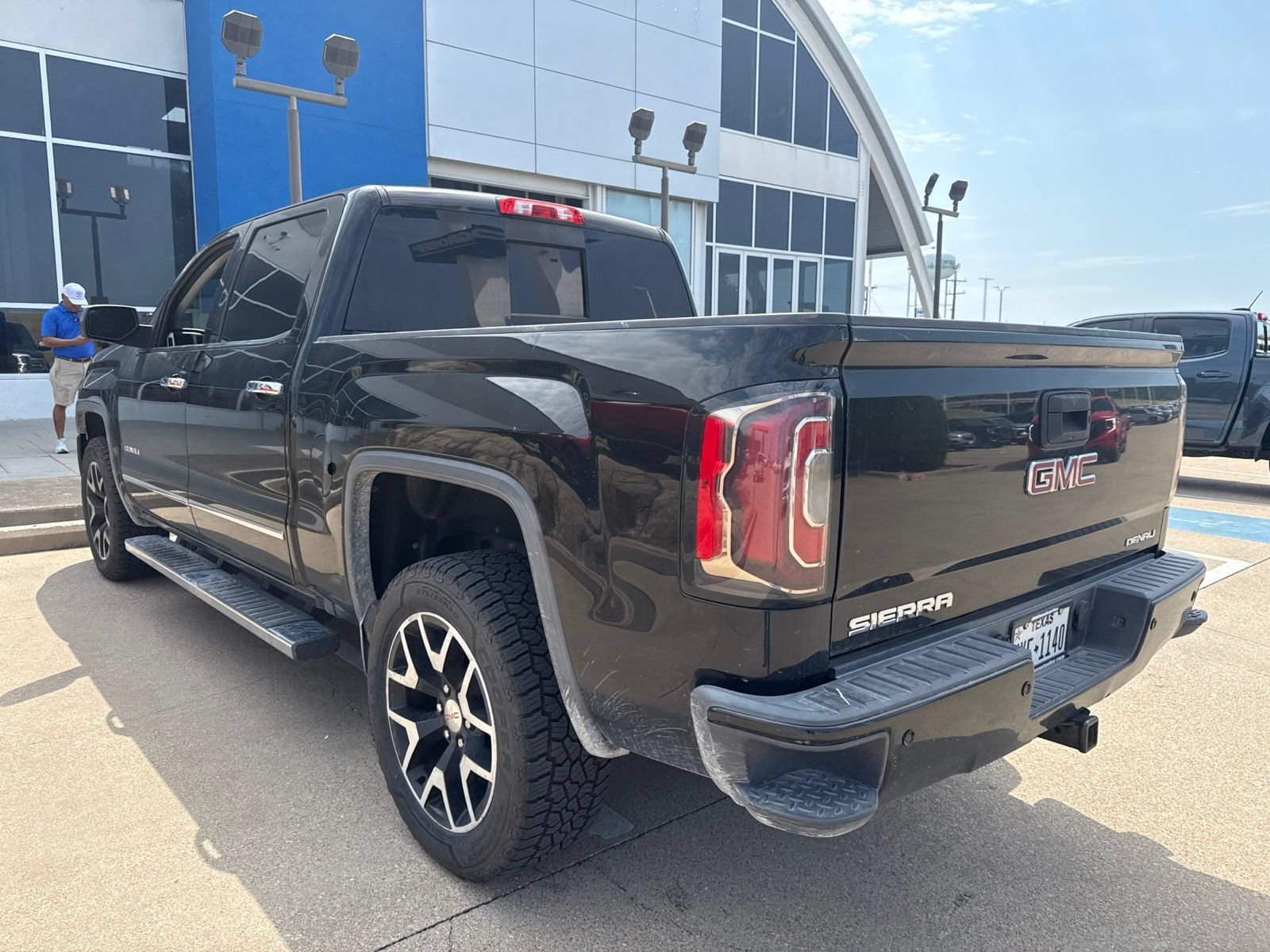 Used 2017 GMC Sierra 1500 Denali AWD/4WD image 8