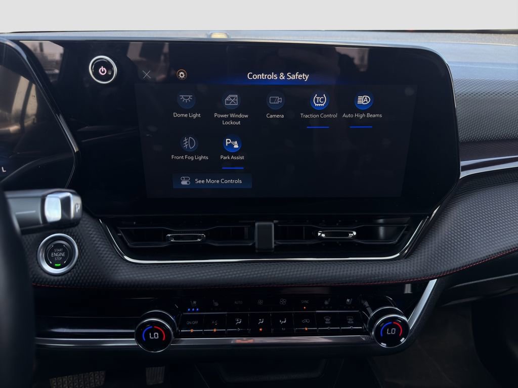 Used 2025 Chevrolet Equinox RS w/ Safety and Technology Package image 23