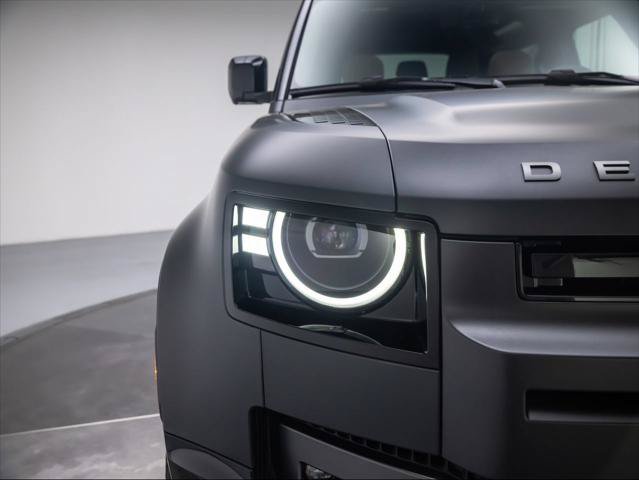 New 2026 Land Rover Defender 90 V8 AWD/4WD image 10