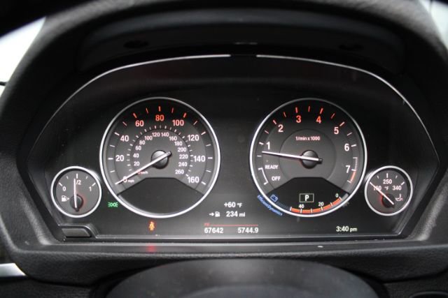 Used 2018 BMW 320i Sedan RWD image 19