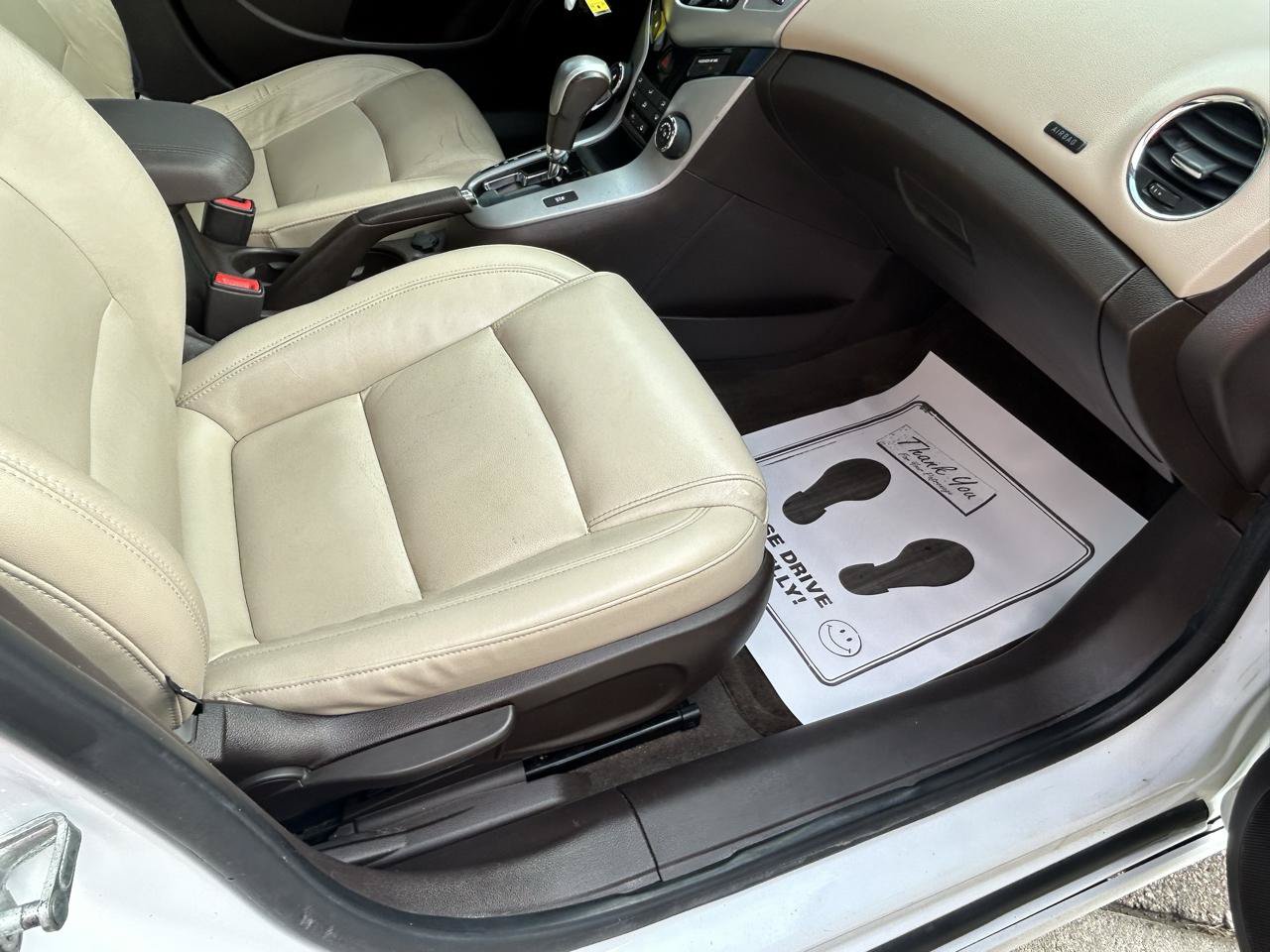 Used 2014 Chevrolet Cruze LT w/ RS Package FWD image 12
