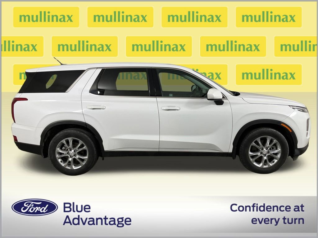 Used 2020 Hyundai Palisade SE image 2