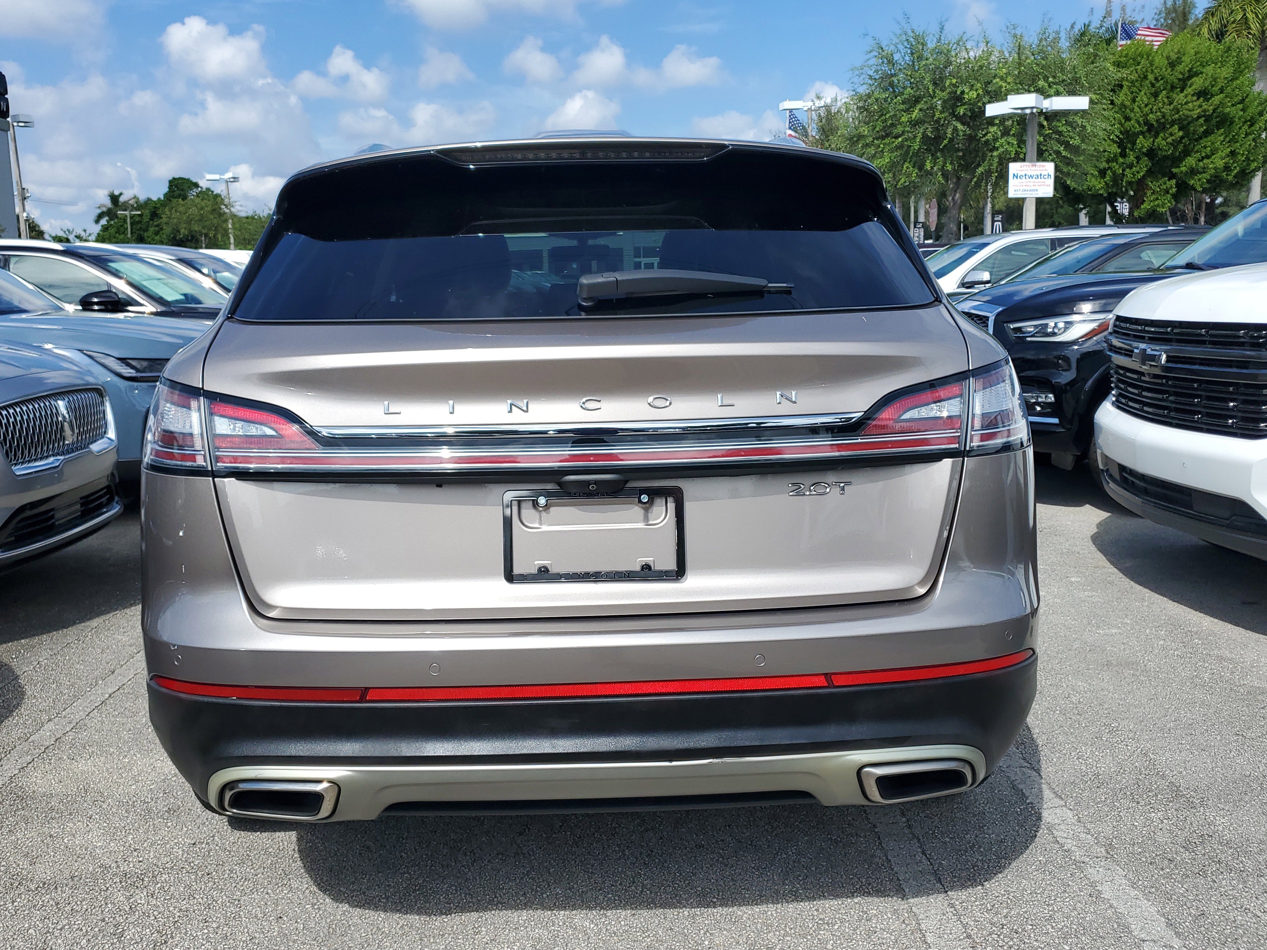 Certified 2020 Lincoln Nautilus Reserve image 5