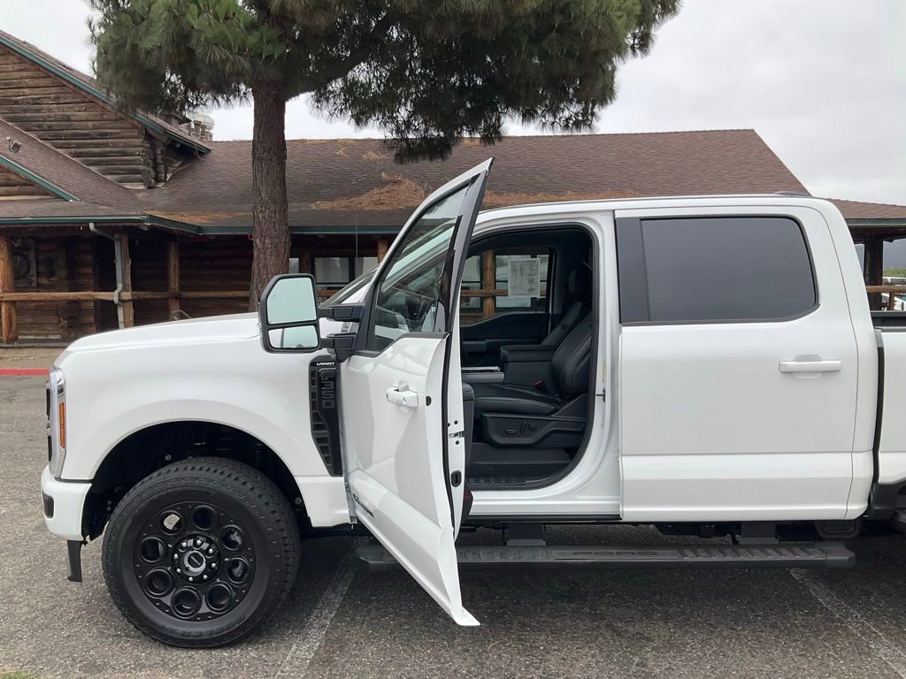 Certified 2025 Ford F350 Lariat w/ Black Appearance Package image 58
