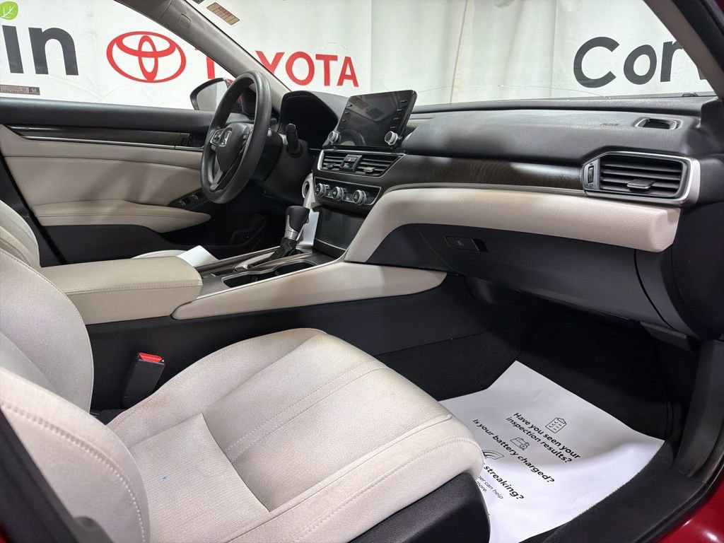 Used 2019 Honda Accord EX image 11