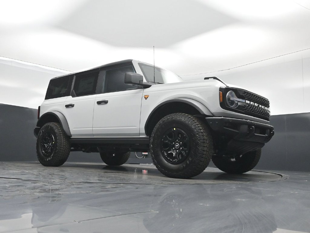 New 2026 Ford Bronco Badlands AWD/4WD image 3