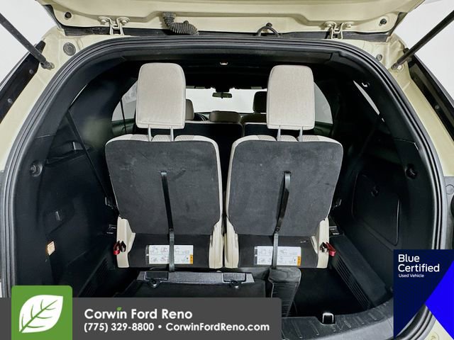 Used 2018 Ford Explorer XLT image 28