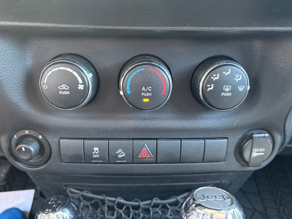 Used 2011 Jeep Wrangler Unlimited Sport AWD/4WD image 55