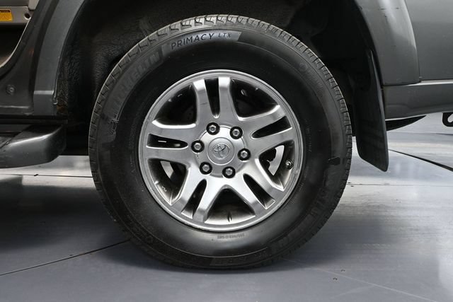 Used 2005 Toyota Sequoia Limited AWD/4WD image 11