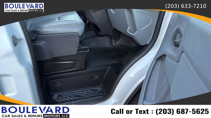 Used 2016 Ford Transit 350 XL image 33