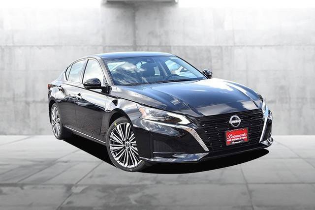 New 2025 Nissan Altima 2.5 SL image 2