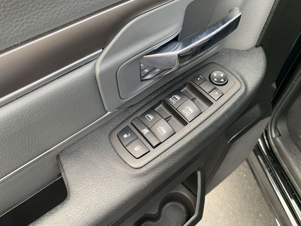 Used 2024 RAM 1500 Classic SLT image 15