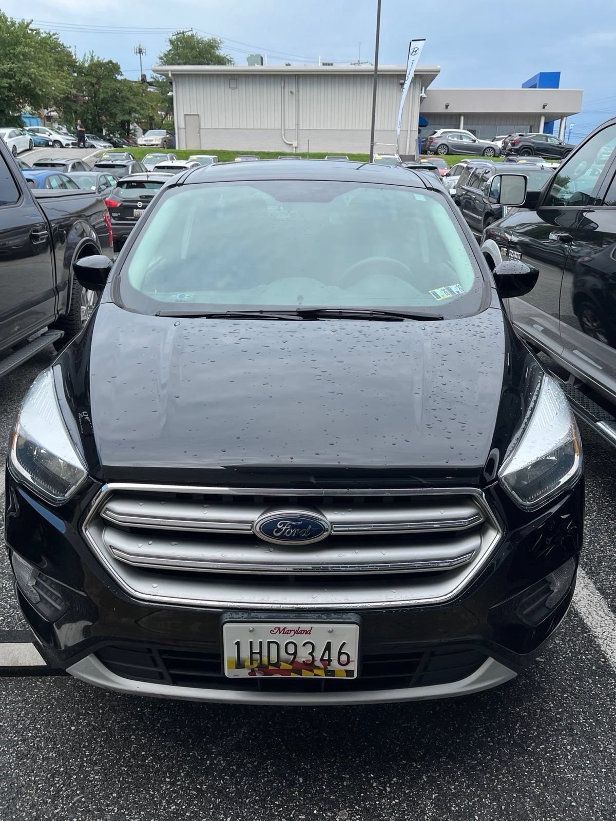 Used 2017 Ford Escape SE AWD/4WD image 2