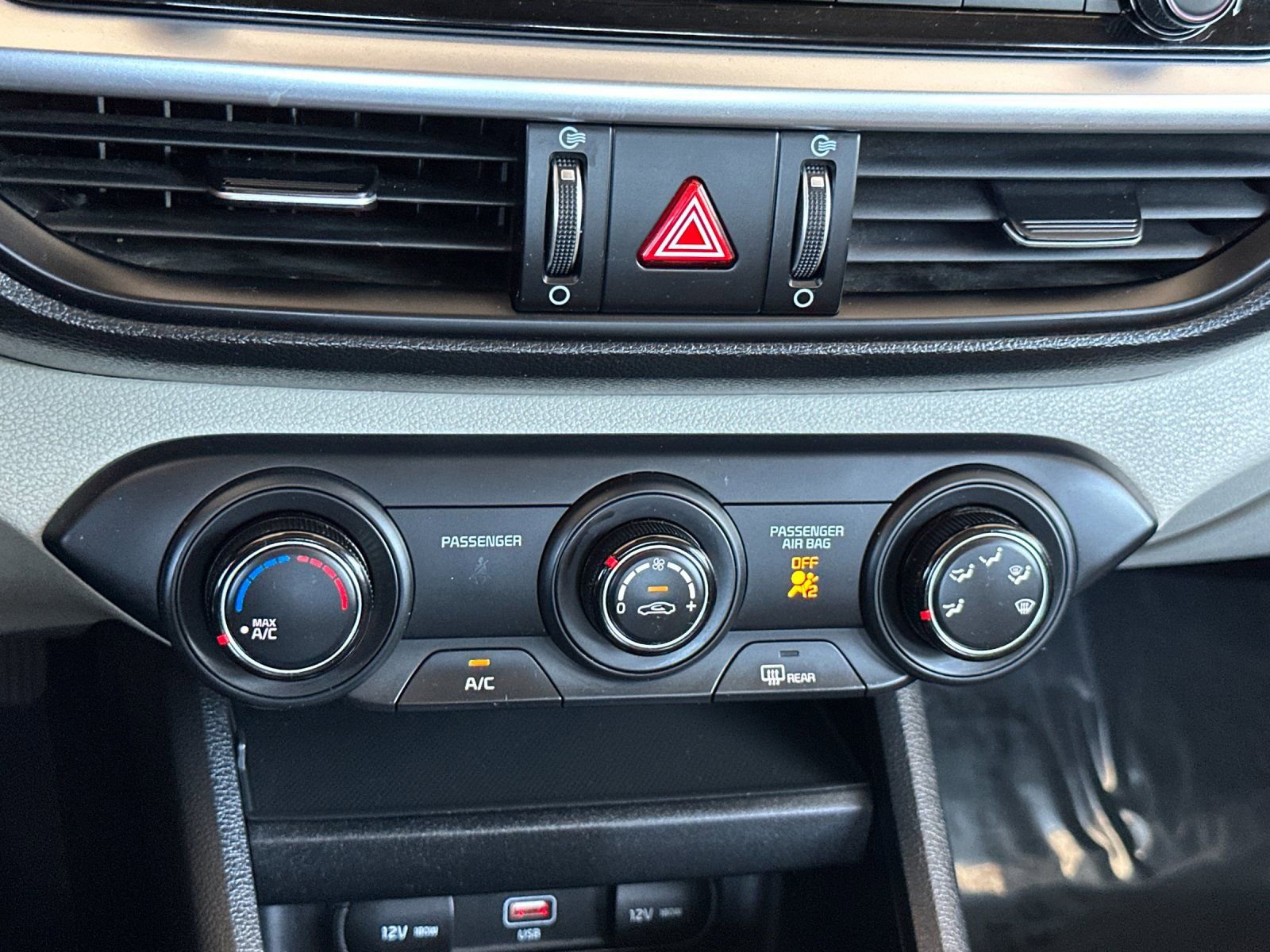 Certified 2023 Kia Forte LXS w/ LXS Technology Package image 26