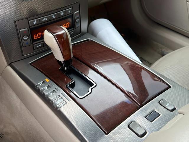 Used 2005 Cadillac XLR image 20