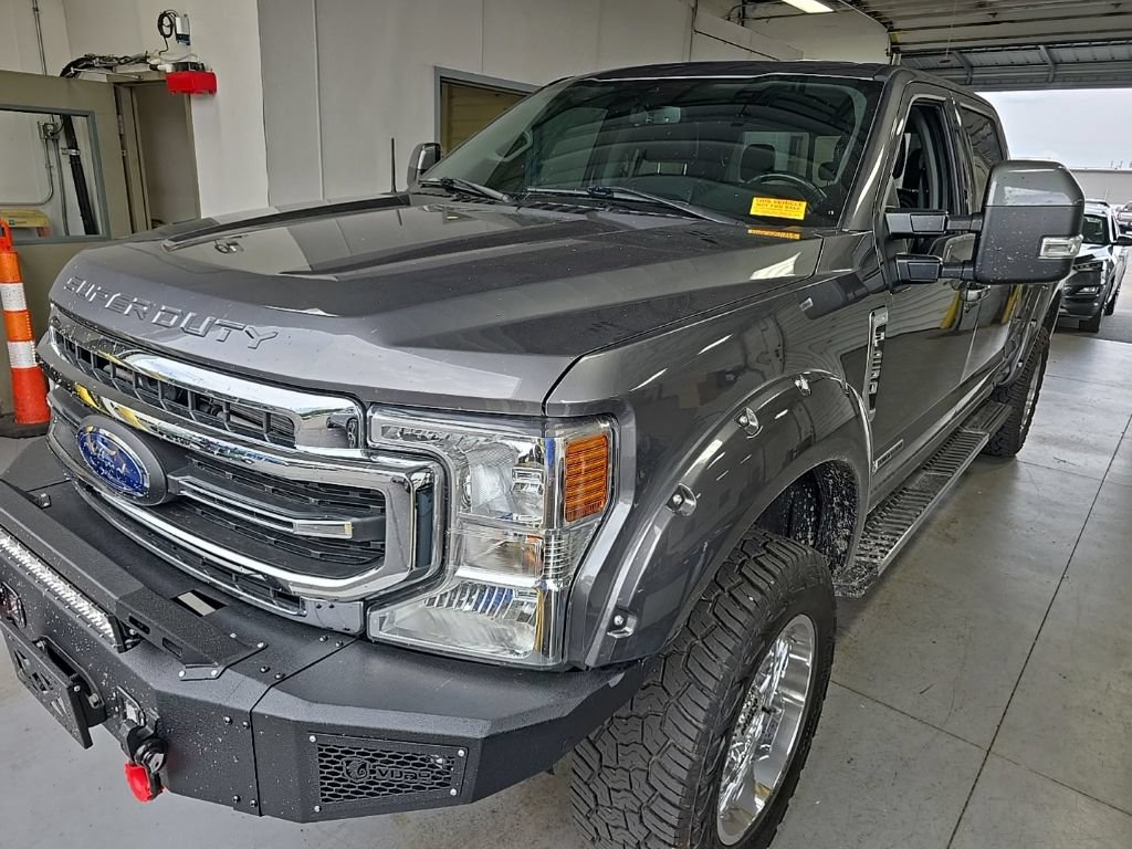 Used 2021 Ford F250 Lariat w/ Lariat Value Package AWD/4WD image 2