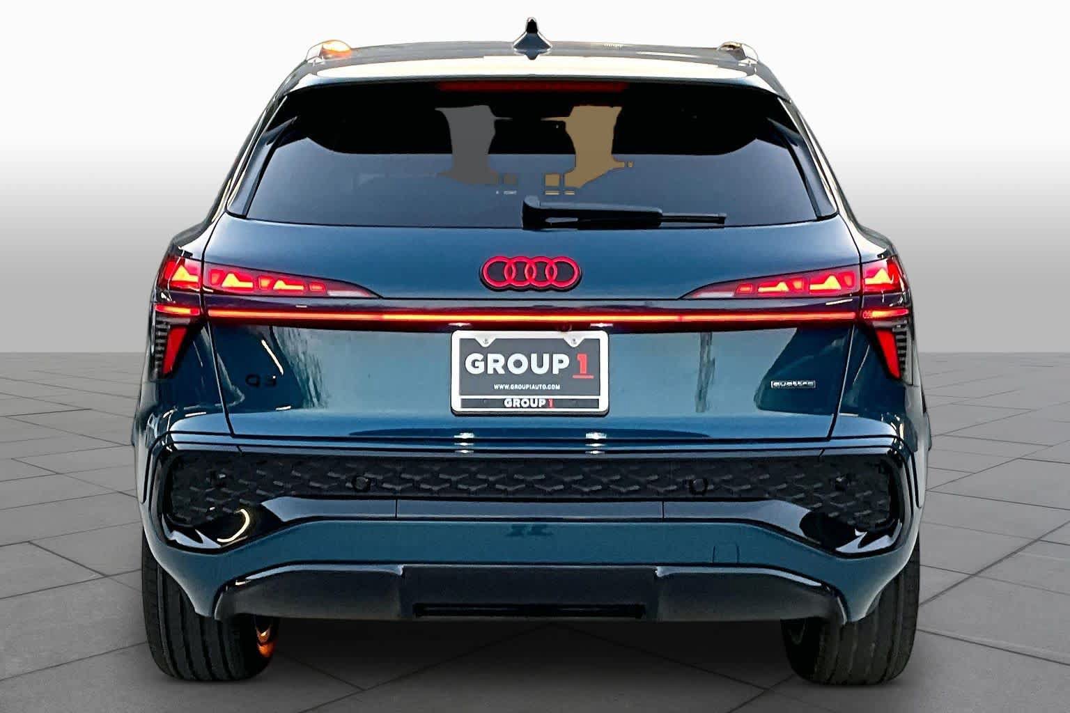 New 2026 Audi Q3 quattro 2.0T AWD/4WD image 4