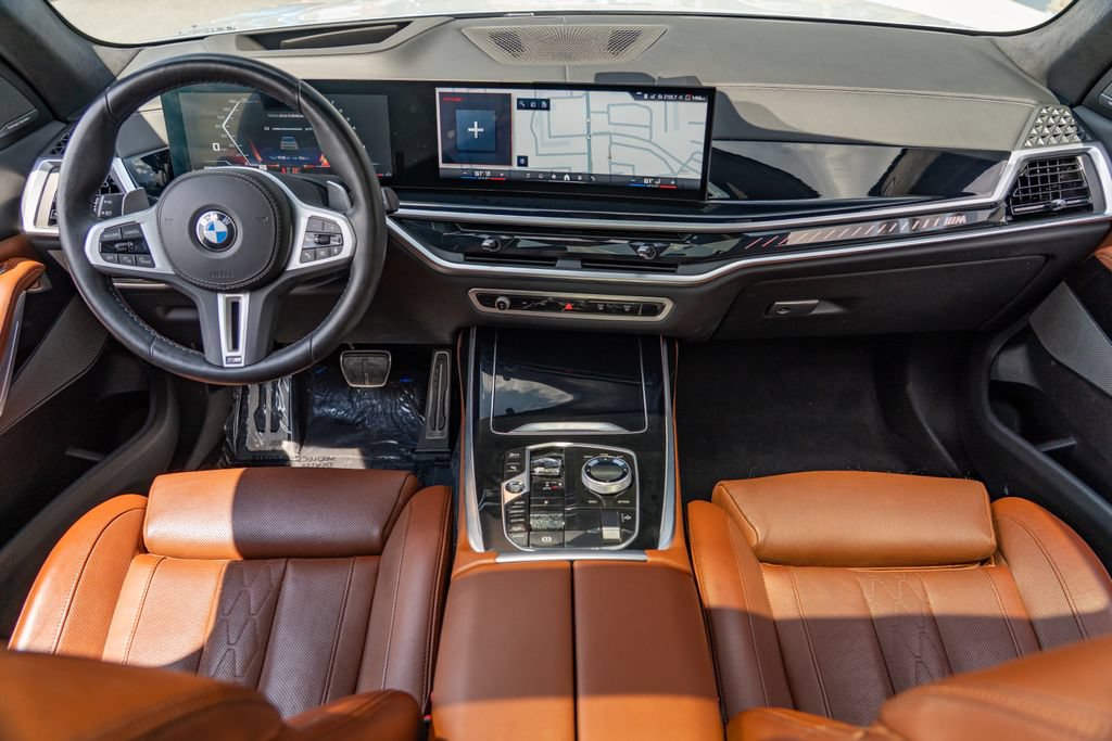 Used 2025 BMW X7 M60i AWD/4WD image 24