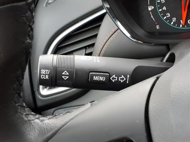 Used 2022 Chevrolet Trax LT w/ LT Convenience Package image 28