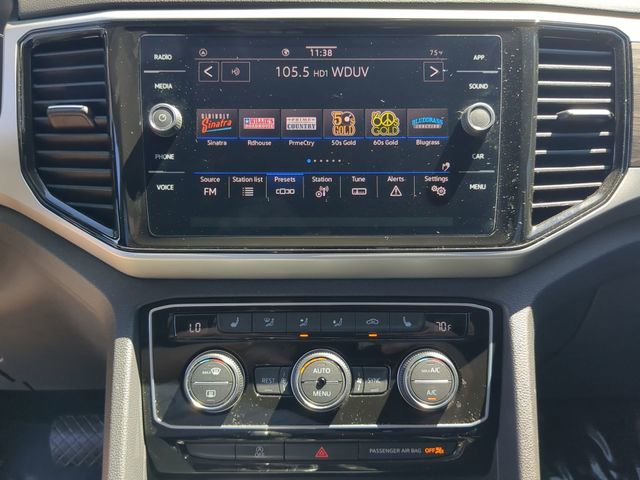 Used 2023 Volkswagen Atlas SE w/ Black Wheel Package image 21