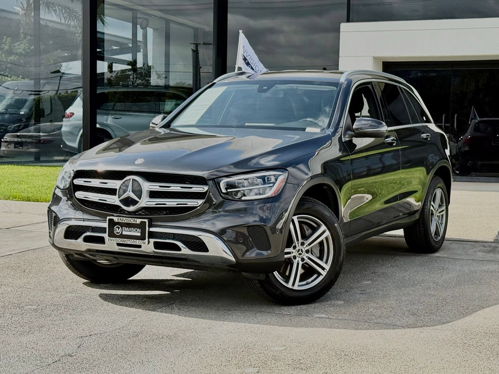 Used 2021 Mercedes-Benz GLC 300 w/ Premium Package image 2
