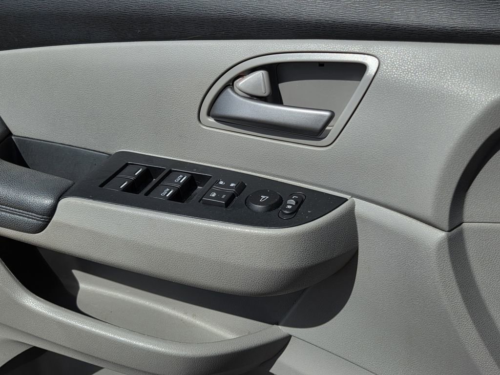 Used 2013 Honda Odyssey EX image 17