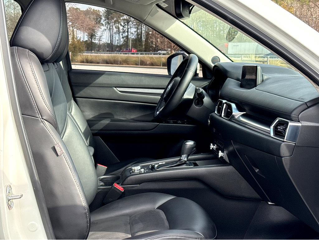 Used 2019 MAZDA CX-5 Touring image 10