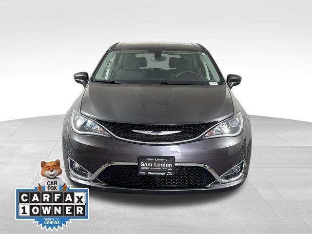Used 2020 Chrysler Pacifica Touring w/ Cold Weather Group FWD image 2