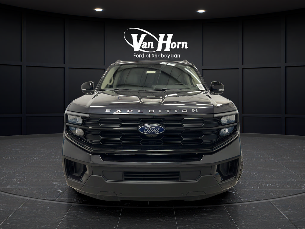 Used 2025 Ford Expedition Max Active AWD/4WD image 2