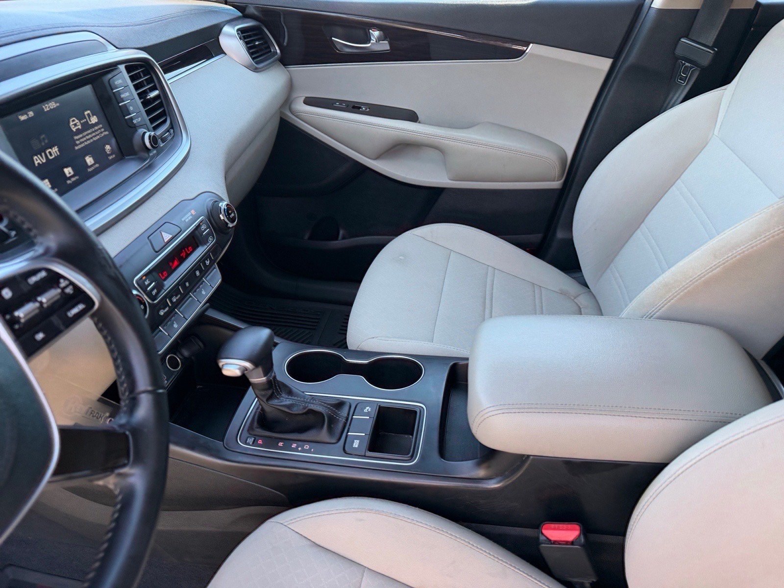 Used 2020 Kia Sorento LX w/ LX I4 Convenience Package FWD image 12