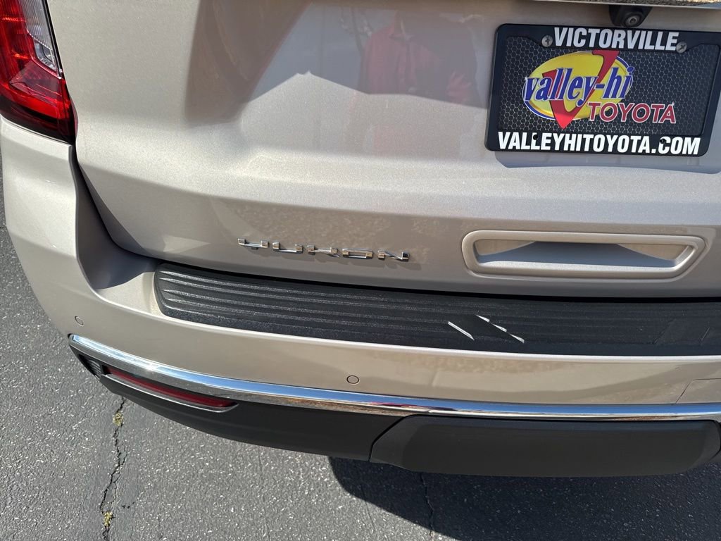 Used 2022 GMC Yukon SLT image 7