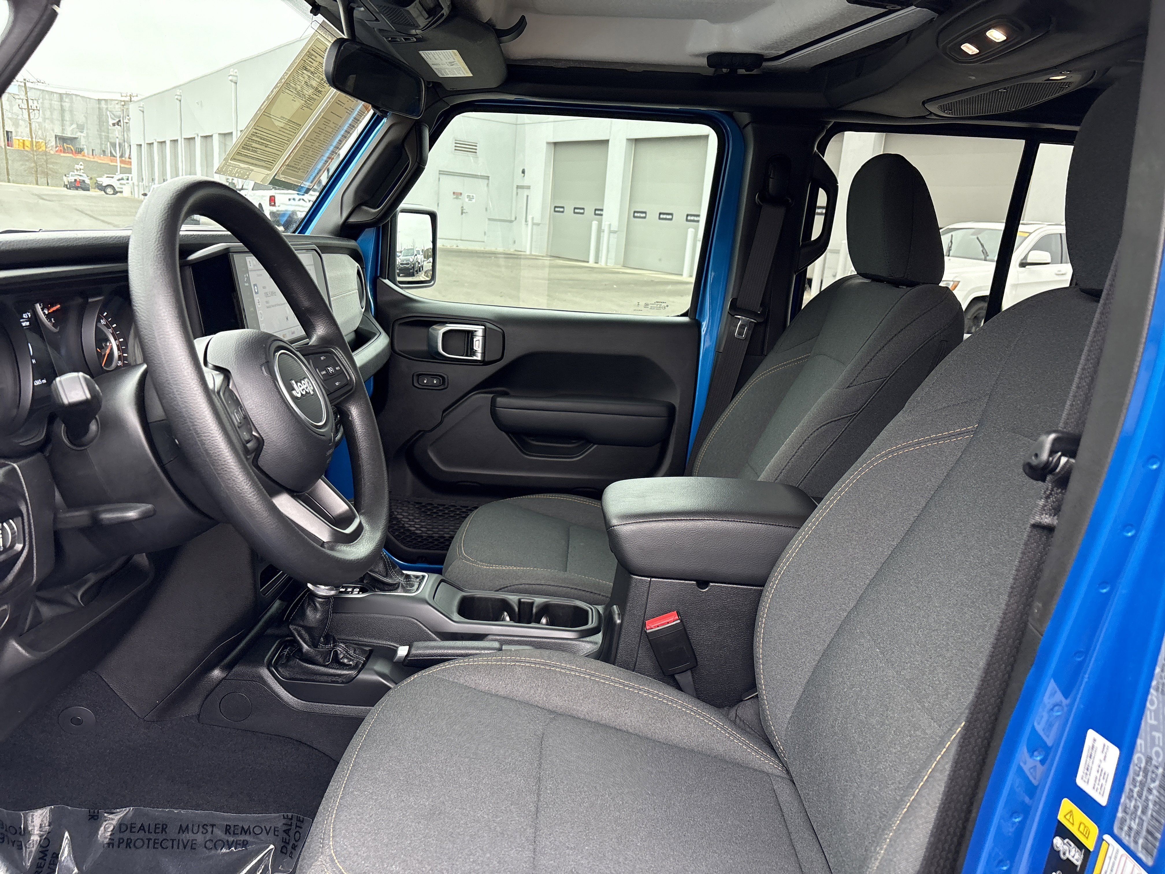 Certified 2025 Jeep Gladiator Nighthawk image 17