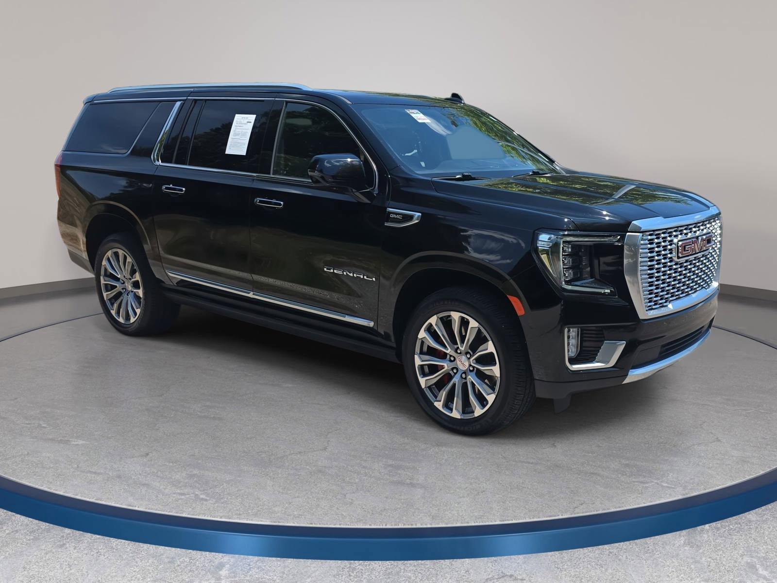 Used 2021 GMC Yukon XL Denali w/ Denali Premium Package AWD/4WD image 3