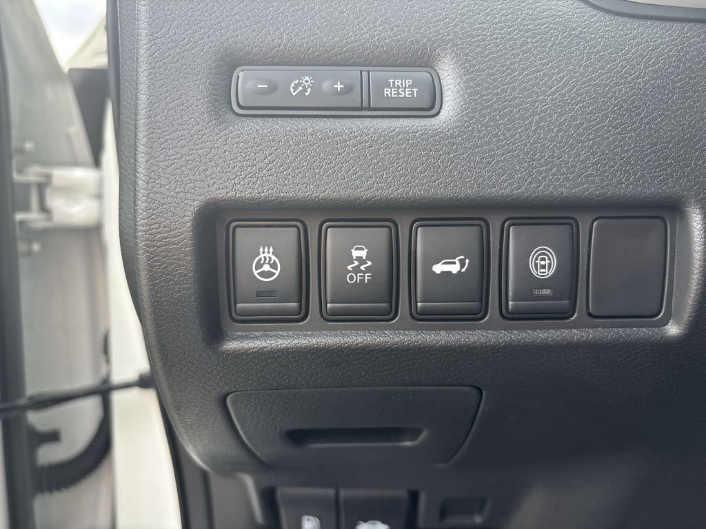 Certified 2024 Nissan Murano Platinum w/ Cargo Package image 32