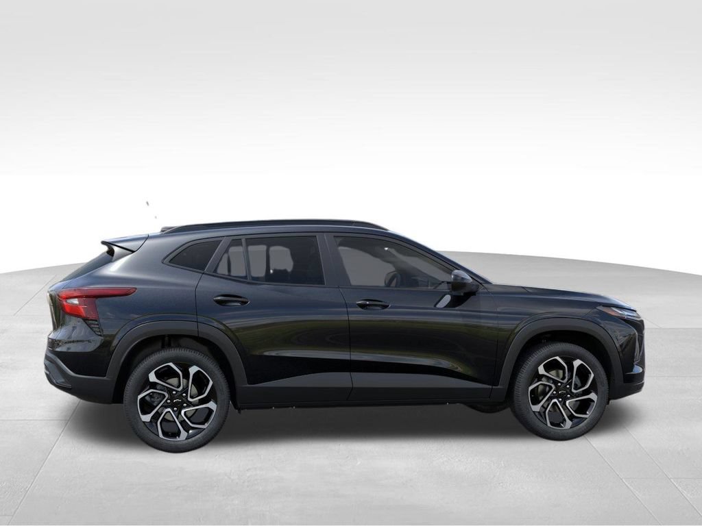 New 2026 Chevrolet Trax RS w/ Sunroof Package FWD image 5