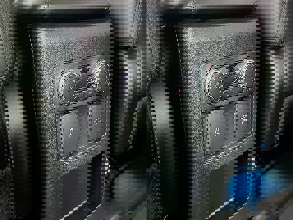 Certified 2021 Ford Explorer Platinum w/ Equipment Group 601A image 13