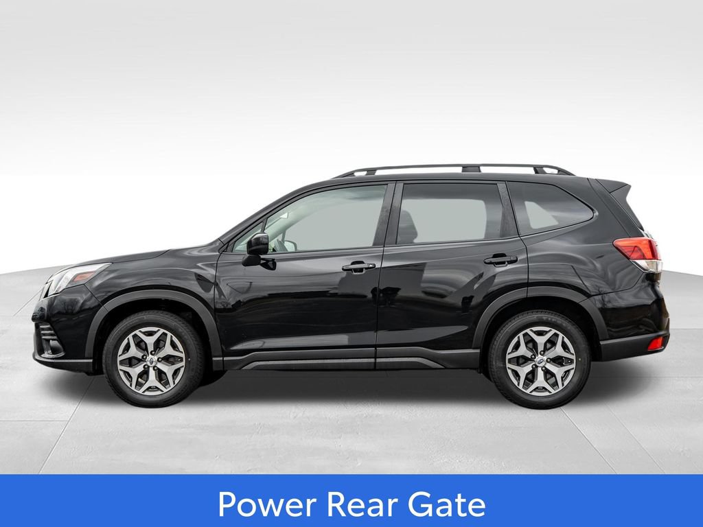Used 2023 Subaru Forester Premium AWD/4WD image 4