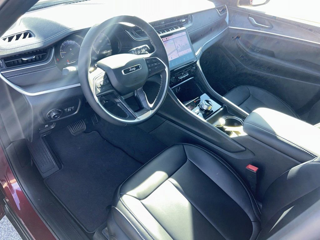 New 2025 Jeep Grand Cherokee L Limited w/ Black Appearance Package image 7