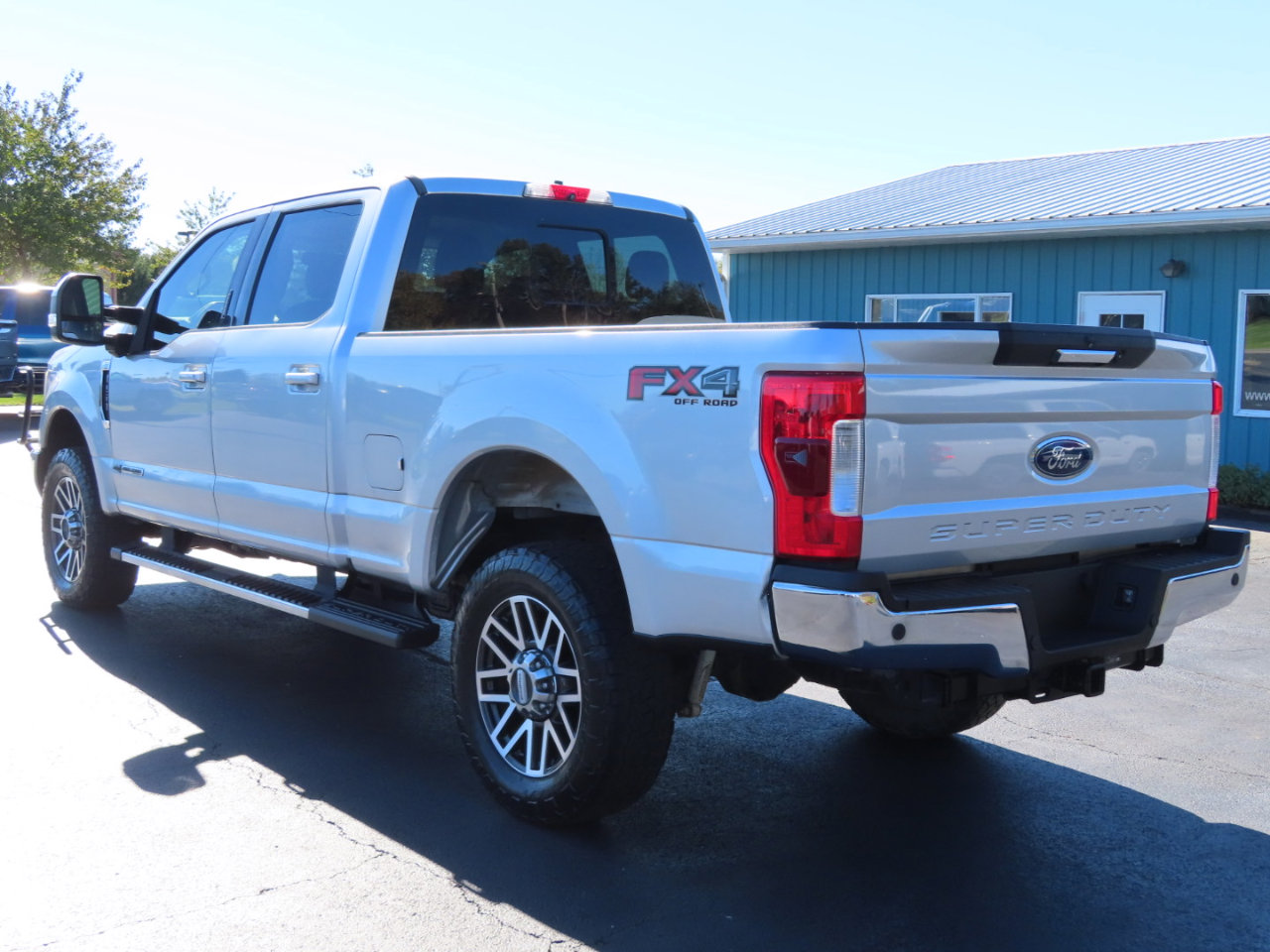 Used 2017 Ford F250 Lariat w/ Lariat Value Package image 4