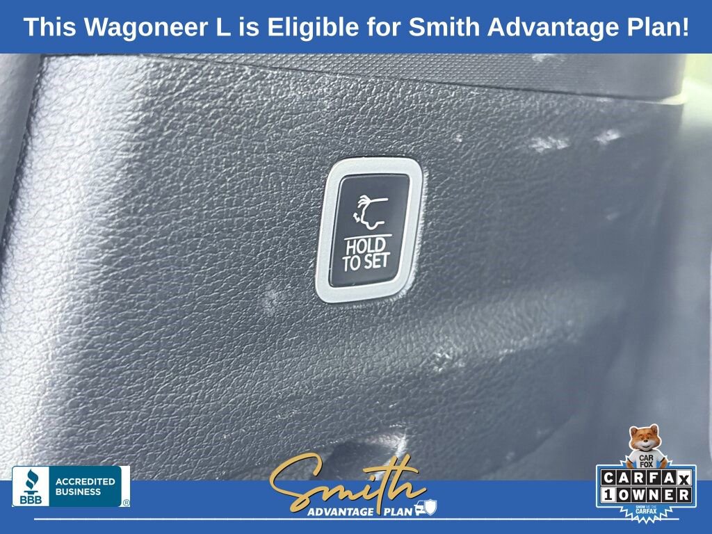Used 2024 Jeep Wagoneer L Series II RWD image 14