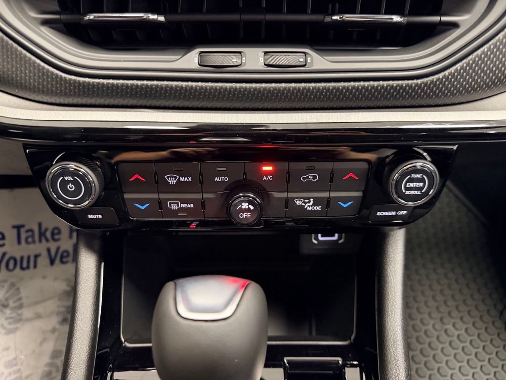 New 2026 Jeep Compass Trailhawk AWD/4WD image 13