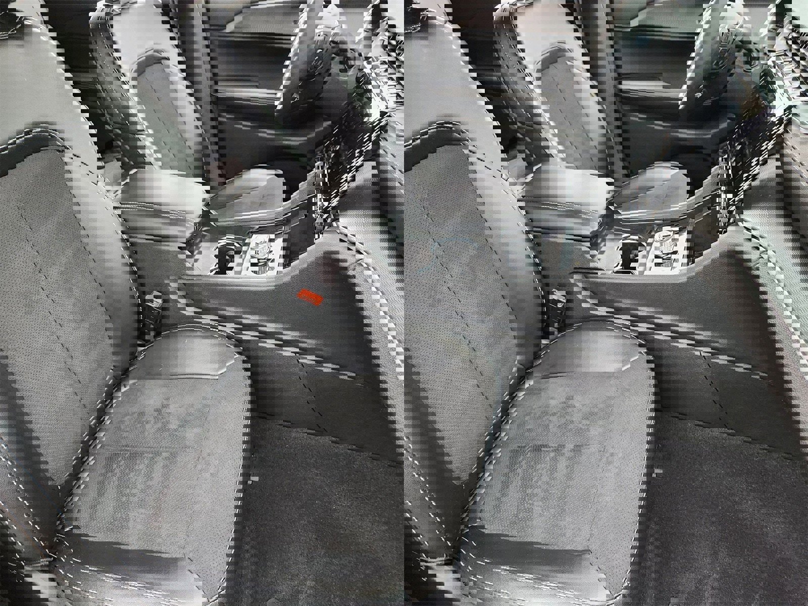 Certified 2024 Jeep Grand Cherokee L Laredo image 19