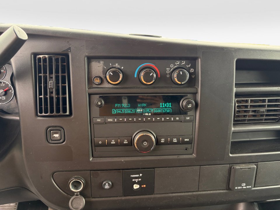 Used 2024 GMC Savana 2500 w/ Driver Convenience Package image 21